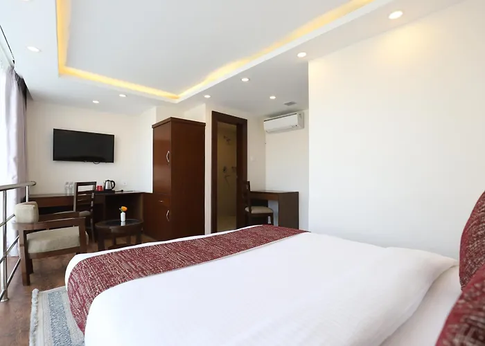Apex Business - Tribhuvan International Airport, 4*