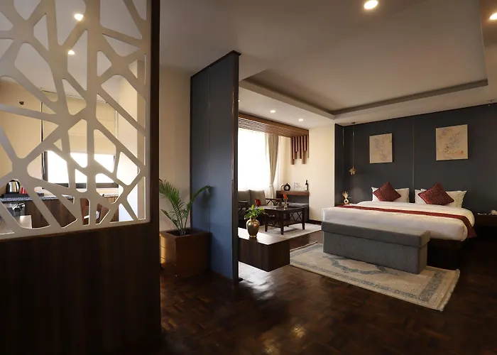 Apex Business - Tribhuvan International Airport, Hotel Kathmandu