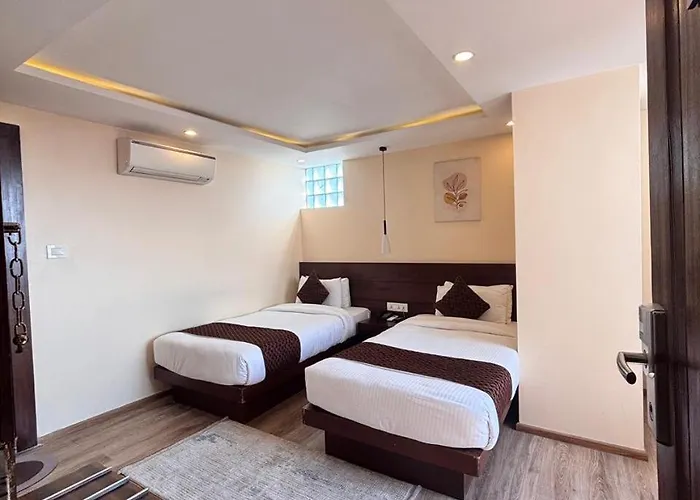 Hotel Apex Business - Tribhuvan International Airport,