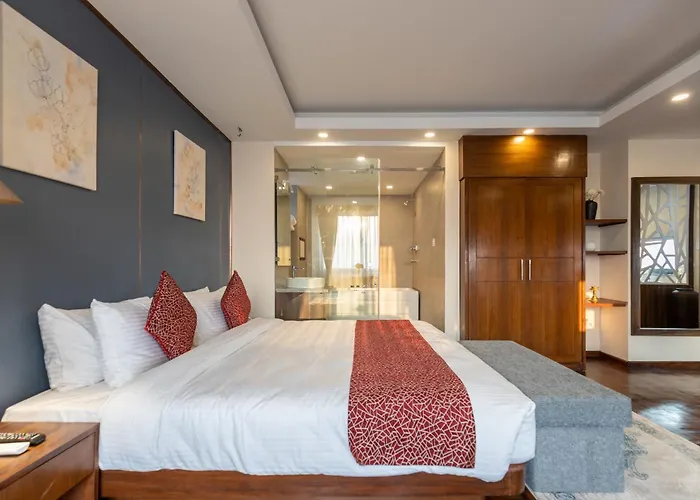 Hotel Apex Business - Tribhuvan International Airport, 4*