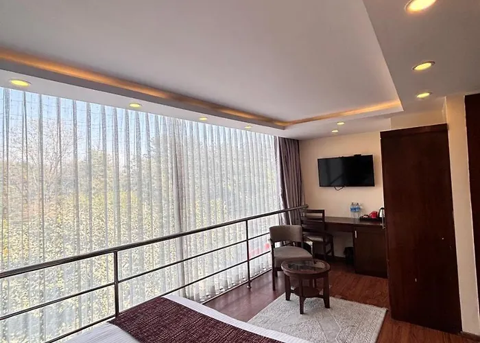 Hotel Apex Business - Tribhuvan International Airport, 4*