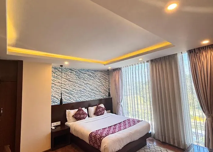 Apex Business - Tribhuvan International Airport, 4*